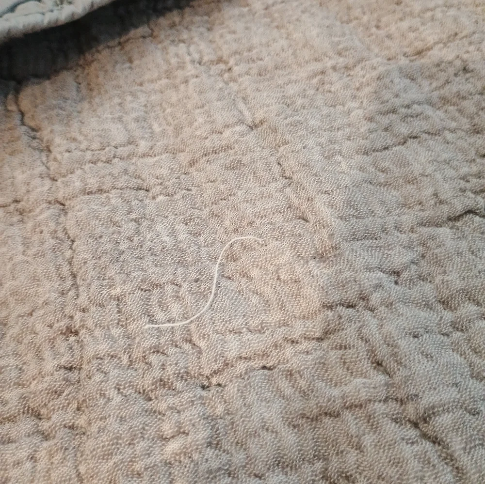 Pottery Barn Gray Cloud Quilt + 2 Euro Shams